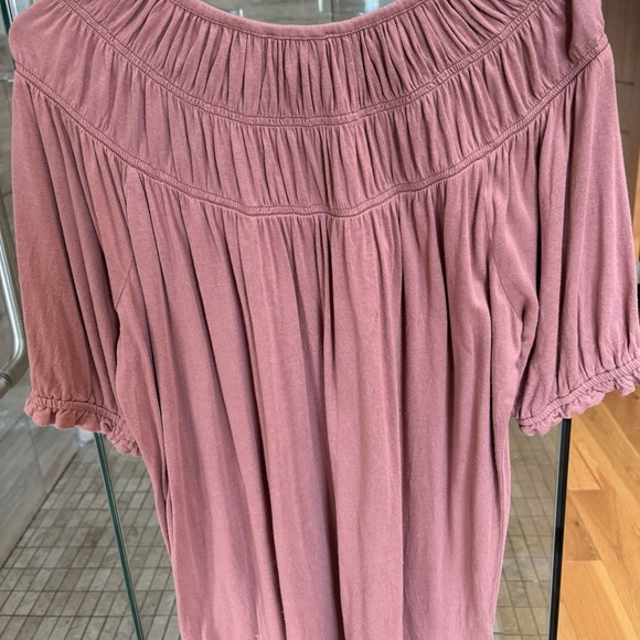 LOFT Women’s Medium Dusty Rose Ruched 1/2 Sleeve Top/ Shirt. - Picture 2 of 7
